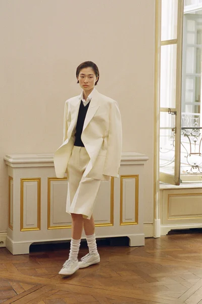Look 13